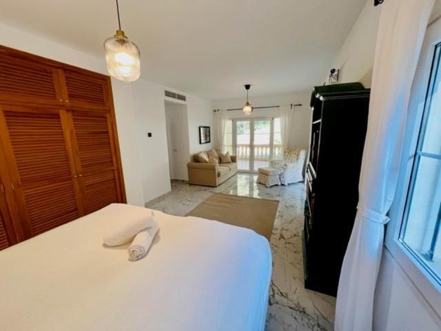 Poolvilla Patricia - Camp De Mar Andraitx Buitenkant foto